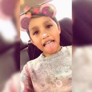 Meet your Posher, Yael